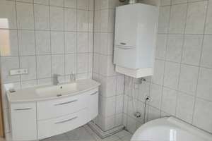 ** Helle Etagenwohnung mit Südbalkon in zentraler Lage ** – Die vollständige Adresse der Immobilie erhältst du vom Anbieter., 85053 Südost, Ingolstadt – Vorschaubild 4