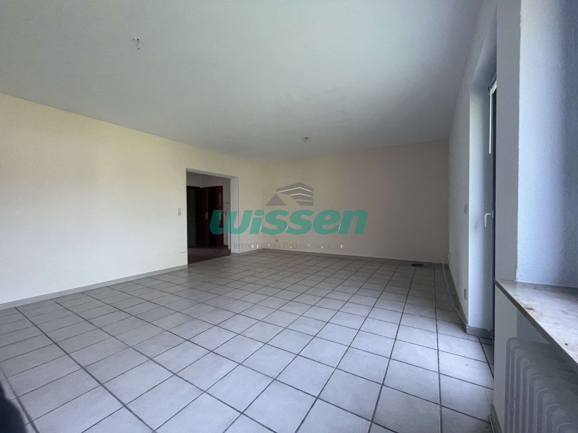 Immobilie in Bad Neuenahr-Ahrweiler - Offen und geräumige Wohnung nähe Tennisplätzen - Bild 0