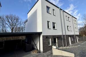 Modernes Neubau Reihenhaus im Grünen in Remscheid, mit Garten, Terrasse und Dachterrasse – Die vollständige Adresse der Immobilie erhältst du vom Anbieter., 42859 Bliedinghausen, Remscheid – Vorschaubild 2