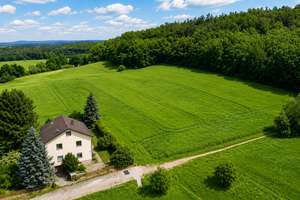 Brandlberg-Idylle trifft urbanen Lifestyle - Stilvolles Zweifamilienhaus mit großzügigem Wohnkomf...