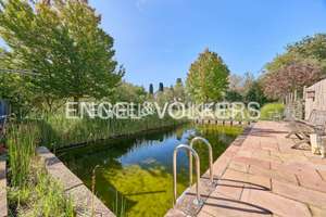 Stilvolles Wohnen in grüner Umgebung: 
Naturschwimmteich und nachhaltige Technik! – Die vollständige Adresse der Immobilie erhältst du vom Anbieter., 67354 Römerberg – Vorschaubild 11