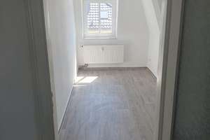 Liebenswerte, vorteilhaft- geschnittene 3- Zimmer- Wohnung – Heinrich Mann Str 7, 1156 Cossebaude, Dresden – Vorschaubild 8