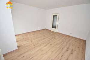 *2 Balkone, Tiefgaragenstellplatz und Aufzug in zentraler Lage* – Gießerstraße 31, 9130 Sonnenberg, Chemnitz – Vorschaubild 14