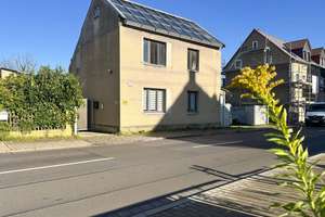Massives Einfamilienhaus  Bezugsfrei | Traumgarten | EBK inklusive | Kamin – Die vollständige Adresse der Immobilie erhältst du vom Anbieter., 4158 Lindenthal, Leipzig – Vorschaubild 2