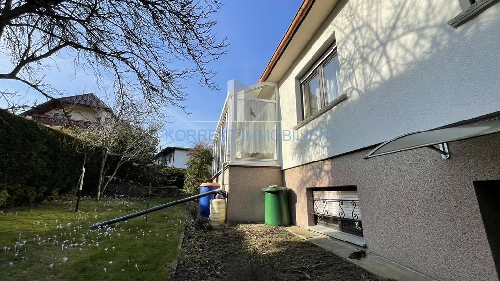Immobilie in Großkmehlen - Leben in Großkmehlen: Ruhe, Sonne und Fernblick - Familienfreundlicher Bungalow (voll unterkellert) - Bild 3
