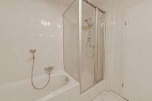 Exklusives RMH mit Garten, Garage, EBK und Terrasse zur Vermietung in Nürnberg - Pillenreuth – Die vollständige Adresse der Immobilie erhältst du vom Anbieter., 90455 Kornburg, Worzeldorf, Nürnberg – Vorschaubild 11