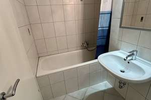 Attraktive und gepflegte 2-Zimmer-Wohnung mit Balkon und TG-Stellplatz – 81927 Johanneskirchen, München – Vorschaubild 11