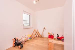 Neubau 2023 | EFH mit PV-Anlage, Speicher & Wärmepumpe | 145 m² | ruhige Lage – Die vollständige Adresse der Immobilie erhältst du vom Anbieter., 14974 Ludwigsfelde – Vorschaubild 6