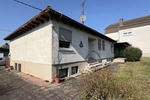 Stilvoller Bungalow auf herrlichem Grundstück in Wiesbaden-Nordenstadt – Die vollständige Adresse der Immobilie erhältst du vom Anbieter., 65205 Nordenstadt, Wiesbaden – Vorschaubild 2