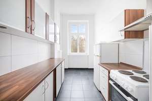 🌈 Wohnen im Regenbogen-Kiez - Moderner 2-Zi Altbau-Traum mit EBK nahe Viktoria-Luise-Platz – Die vollständige Adresse der Immobilie erhältst du vom Anbieter., 10781 Schöneberg, Berlin – Vorschaubild 5