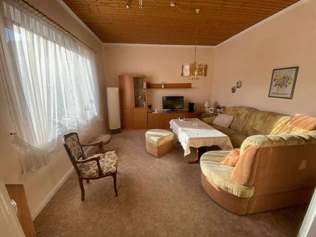 Immobilie in Uetersen - Zweifamilienhaus mit Potential - Bild 3