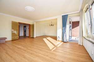 Viel Platz zum Ankommen: Tolle 4-Zimmer-Wohnung mit Süd-Balkon und TG-Stellplatz in HH-Poppenbüttel! – Die vollständige Adresse der Immobilie erhältst du vom Anbieter., 22399 Poppenbüttel, Hamburg – Vorschaubild 8