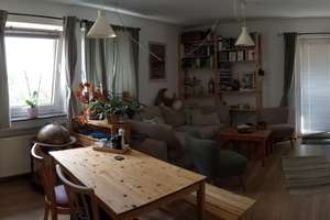 3-Zimmer-Wohnung mit Küche und Balkon in Wiesbaden mit guter Anbindung zur Innenstadt oder Bahnhof – Baumstraße 21, 65187 Biebrich, Wiesbaden – Vorschaubild 2