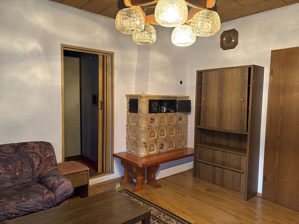 Immobilie in Oberriexingen - Ein-Zweifamilienhaus mit Scheune und Gewölbekeller - Bild 2