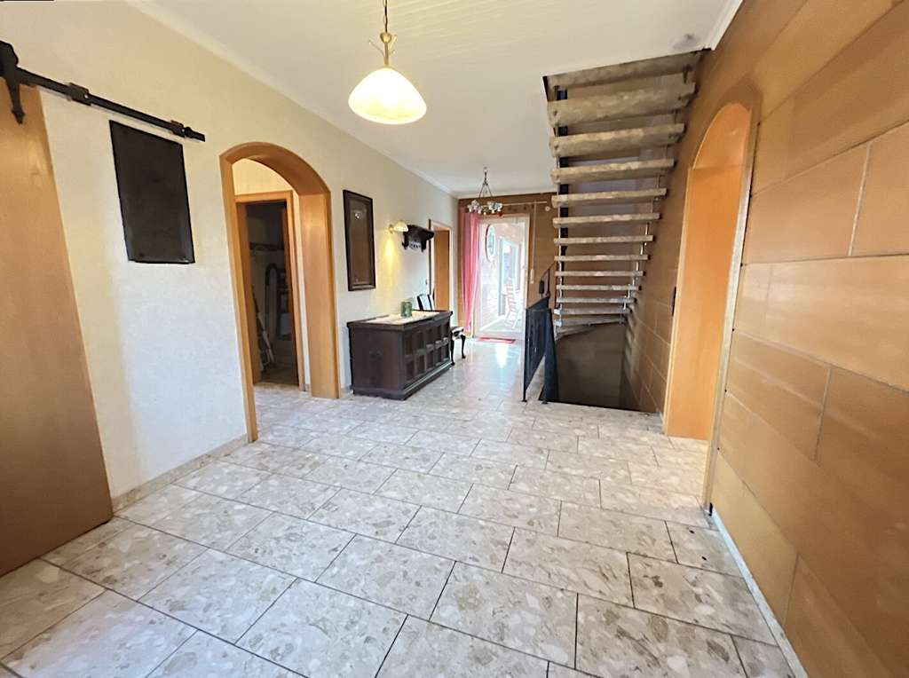 Immobilie in Neustadt am Rübenberge - ***Solider Winkelbungalow mit viel Platz in ruhiger Feldrandlage*** - Bild 2