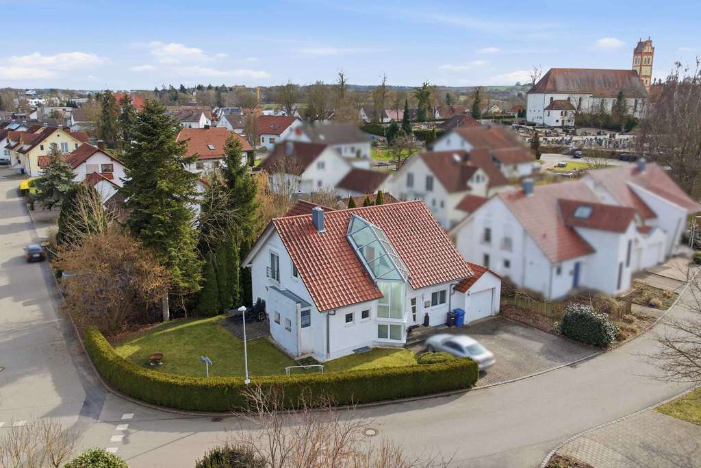 Immobilie in Schemmerhofen - Perfekt für die Familie! Gepflegtes Einfamilienhaus in beliebter und ruhiger Wohnlage - Bild 0