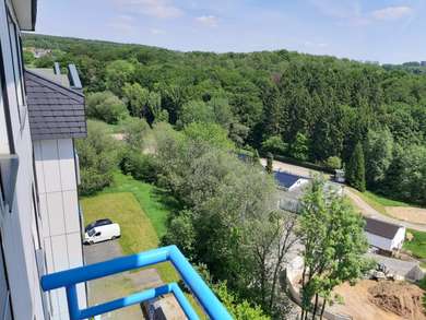 Nur Streichen und Einziehen! Moderne Wohnung, Fernblick, Balkon