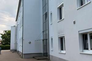 HURRA! Eine 2-Zimmer-Penthouse-Wohnung in ruhiger Lage in Rheinfelden – Die vollständige Adresse der Immobilie erhältst du vom Anbieter., 79618 Rheinfelden (Baden) – Vorschaubild 4