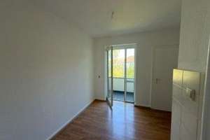 2-Zimmerwohnung mit Balkon in Herrenhausen – Herrenhäuser Straße 80, 30419 Herrenhausen, Hannover – Vorschaubild 2