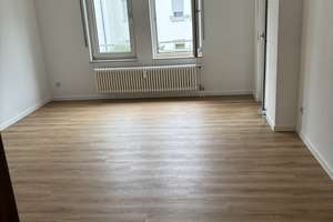 Schöne 2-Zimmer-Wohnung mit Balkon in Stuttgart-Zuffenhausen – Dreysestrasse 1B, 70435 Zuffenhausen-Am Stadtpark, Stuttgart – Vorschaubild 4