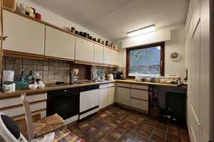 Einfamilienhaus mit Wintergarten, Bachlauf und ausgebautem Dachgeschoss – Hameln-Pyrmont (Kreis) – Vorschaubild 17