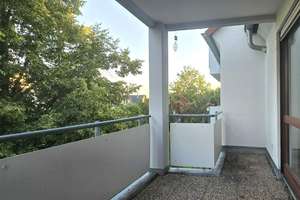 Helle 2-Zimmerwohnung im 1.OG mit Südbalkon in ruhiger und grüner Lage!