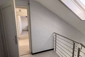 Provisionsfrei Stuttgart Feuerbach leerstehend 2,5-Zimmer DG Wohnung  – 70469 Hohe Warte, Stuttgart – Vorschaubild 4