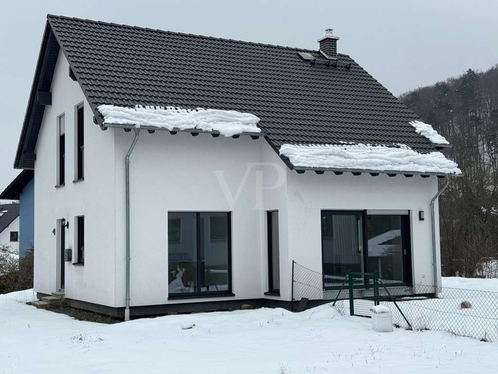 Immobilie in Steffenberg - Großzügiges Familienhaus am Bachlauf mit Gestaltungsfreiraum und Garten - Bild 0