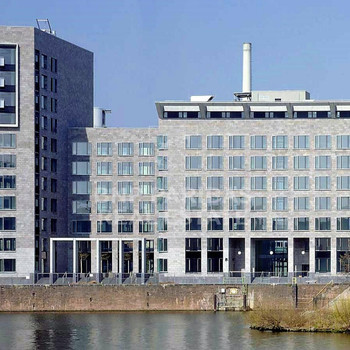 Innovative Büroimmobilie in bester Frankfurter Umgebung