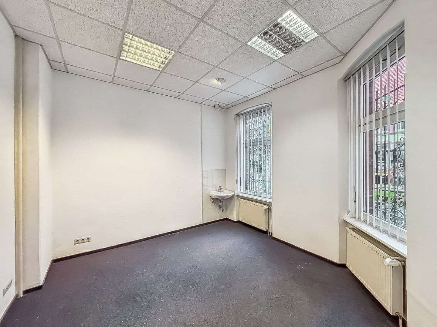 Immobilie in Schönebeck (Elbe) - Vielseitig nutzbare Eigentumswohnung mit 5 Räumen in Schönebeck (Elbe), Stadtteil Schönebeck - Bild 1