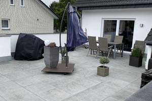 Neuwertige 4-Raum-Maisonette-Wohnung mit Balkon in Bielefeld