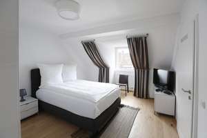 Exklusives Angebot: Möblierte 5* Wohnung "Oberkassel" in Düsseldorf Derendorf – Weißenburgstraße 56, 40476 Derendorf, Düsseldorf – Vorschaubild 2