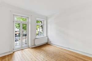 Ambiente. Balkon. Wohnung im Jugendstilhaus in begehrter Wohngegend – Methfesselstraße 24, 20257 Eimsbüttel (Ortsteil), Hamburg – Vorschaubild 6