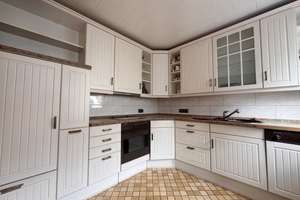Charmantes Reihenhaus mit Garten und Garage in ruhiger Lage in Dellwig - Bezugsfrei – Die vollständige Adresse der Immobilie erhältst du vom Anbieter., 45357 Dellwig, Essen – Vorschaubild 2