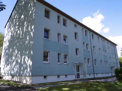 Helle 3-Raum-Wohnung in Stadtrandlage