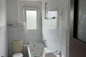 Ruhige 3,5-Zimmer-Wohnung mitten in Oberhausen - mit viel Potenzial – Eichstr. 33-35, 46047 Schlad, Oberhausen – Vorschaubild 6
