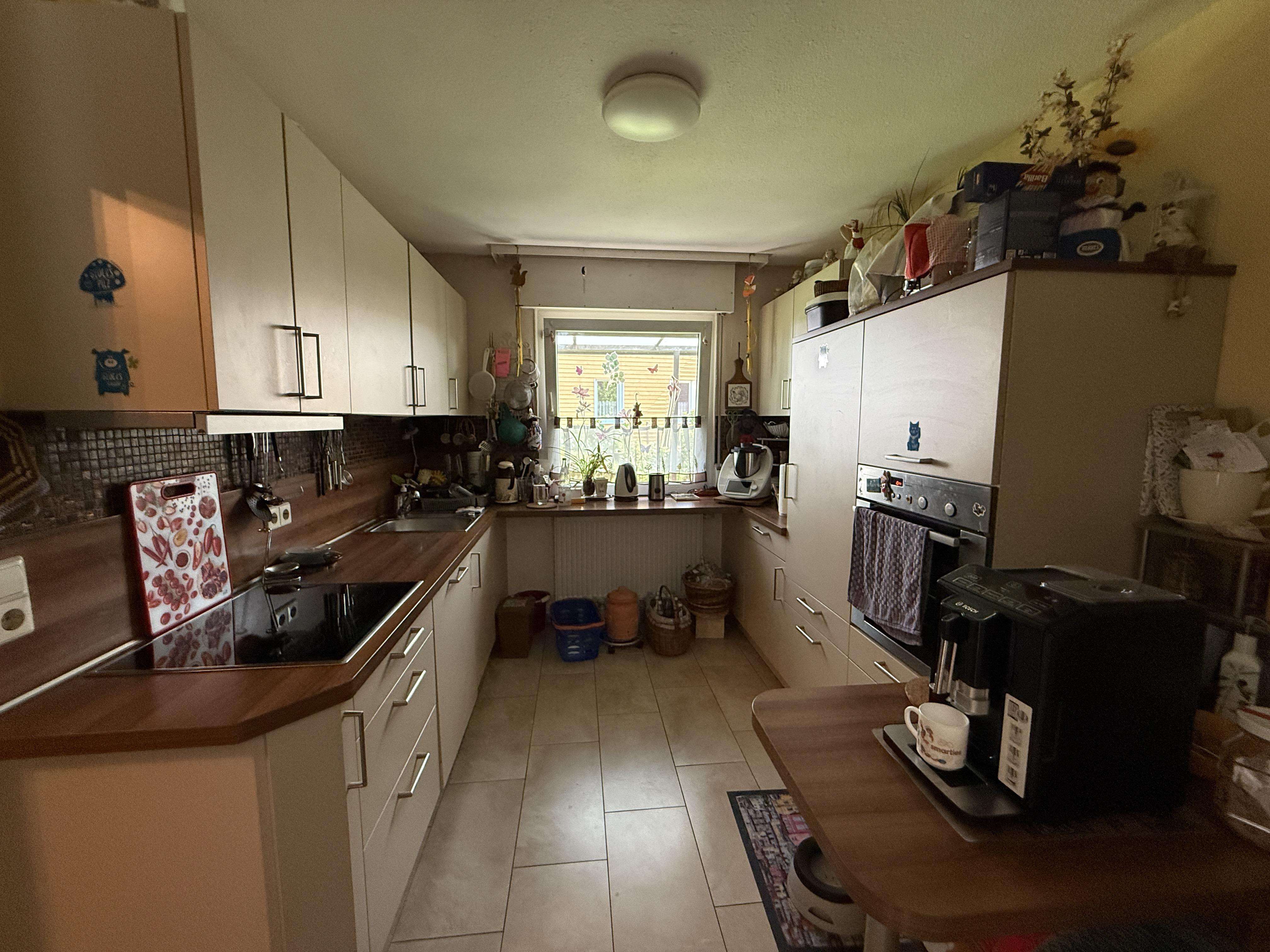 Immobilie in Alpirsbach - Im Grünen wohnen in Alpirsbach-Rötenbach - charmantes Einfamilienhaus mit Gartenidylle und Weitblick - Bild 2