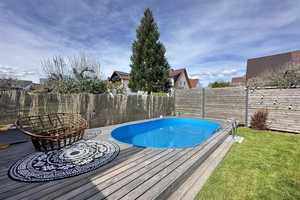 Liebevoll modernisiertes Wohlfühlzuhause mit Pool und Gartenparadies – Coburg (Kreis) – Vorschaubild 15