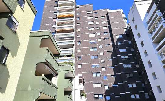 Helle 3 ZKB mit Balkon in Ludwigshafen zu verkaufen