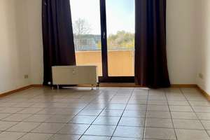 schöne Wohnung direkt an der Uni