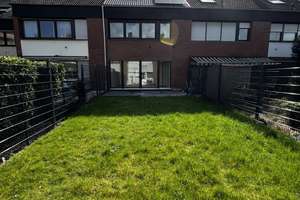 Exklusives Reihenmittelhaus 5 Zimmer in Lohmar Einbauküche + Wärmepumpe + Photovoltaik – Parkstraße 76, 53797 Lohmar – Vorschaubild 15