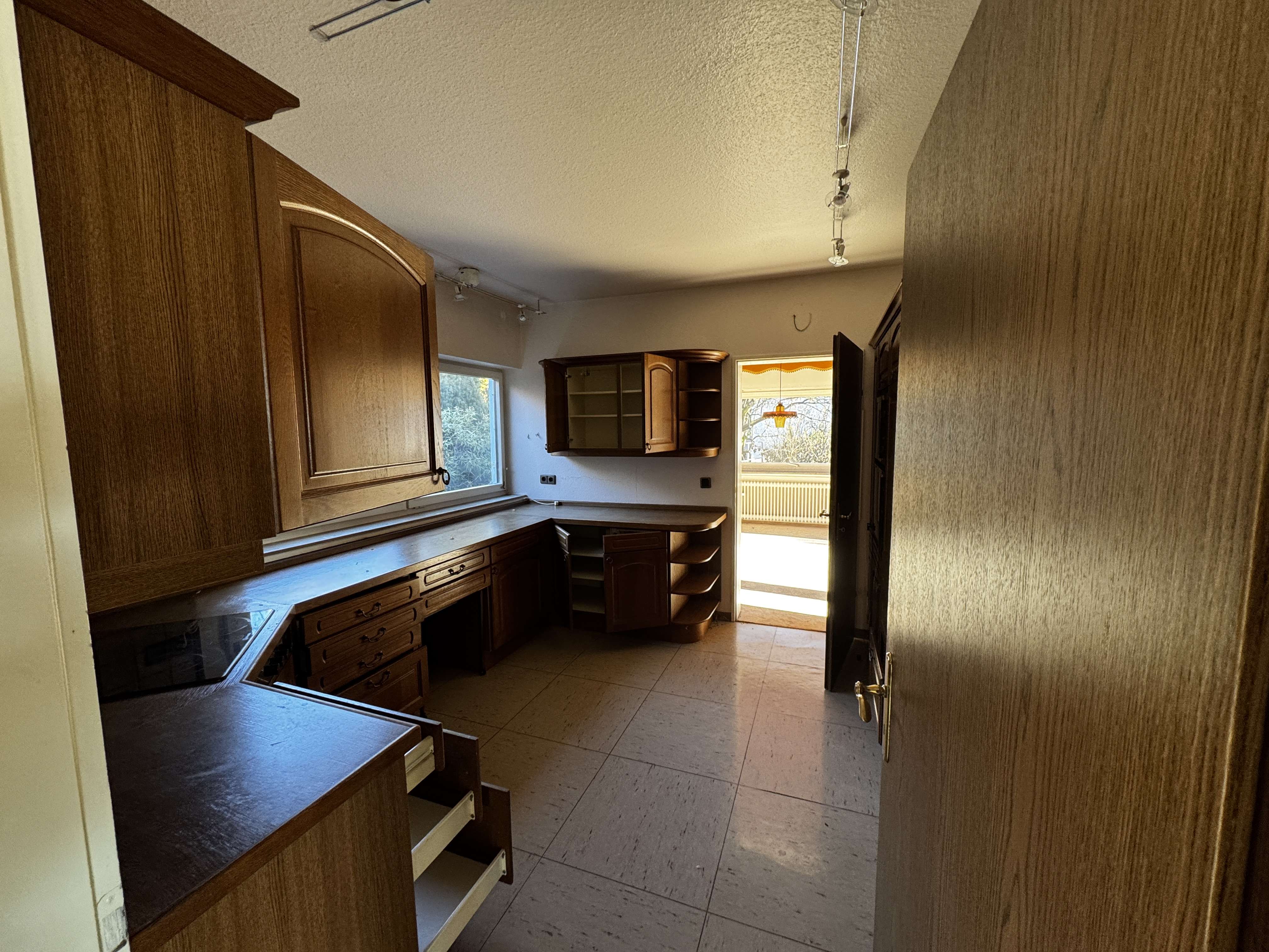 Immobilie in Herborn - Gepflegtes 7-Zimmer Haus mit Garage in Herborn - Bild 1