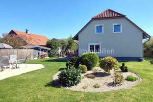 Zweifamilienhaus provisionsfrei, Top-Renoviert, Sauna, Keller, Doppelgarage, Terrassen – Lerchenring 11, 31246 Peine (Kreis) – Vorschaubild 4