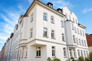 Anlegerwohnung: Moderne 2-Zimmer-Wohnung mit Balkon und EBK