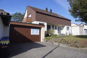 Platz für die ganze Familie! Attraktive Doppelhaushälfte mit großzügigem Garten in Plochingen! – Die vollständige Adresse der Immobilie erhältst du vom Anbieter., 73207 Plochingen – Vorschaubild 2