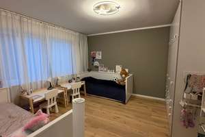 Modernisiertes Familienhaus mit Garten in ruhiger Lage von Frankfurt-Niederursel – 60439 Niederursel, Frankfurt am Main – Vorschaubild 9