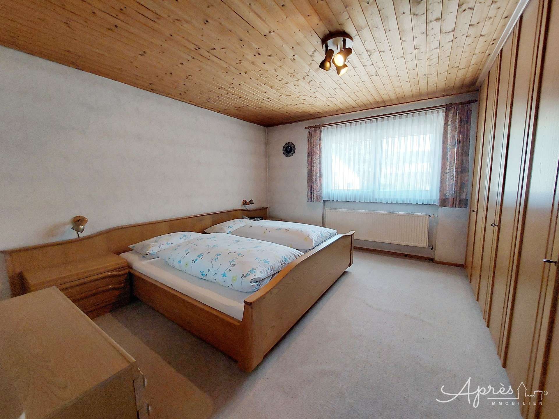 Immobilie in Geisingen - Zweifamilienhaus mit KFZ-Garagen für Gewerbe - Bild 0