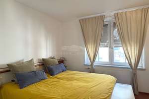Helle, komplett möblierte 2-Zimmer-Dachgeschosswohnung am St.-Anna-Platz – Die vollständige Adresse der Immobilie erhältst du vom Anbieter., 80538 Lehel, München – Vorschaubild 5