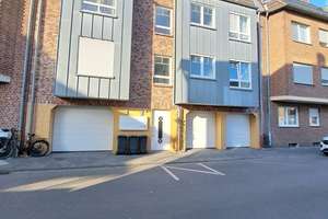 -Jung-Modern-Aufzug-Garage-
Chice Innenstadt-Wohnung mit Balkon u. Terrasse nahe Schlosspark