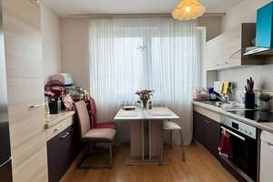 Gepflegte 3-Zimmer-Wohnung mit Balkon und Stellplatz in Sackgassenlage von Bielefeld-Heepen! – Die vollständige Adresse der Immobilie erhältst du vom Anbieter., 33719 Heepen, Bielefeld – Vorschaubild 3